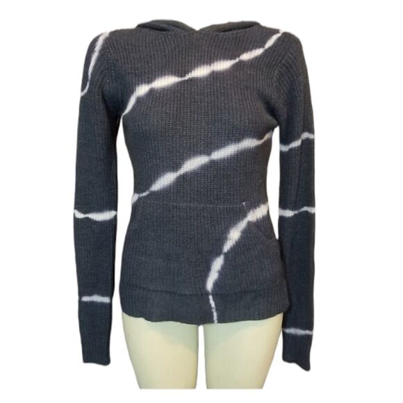 Belldini Sweaters - SWEATER SALE 3/$30 Belle Navy & White Tie Dye Knit Hoodie Sz Small